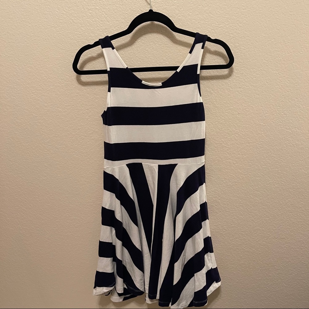 H&M Divided Navy & White Stripe Asymmetric Dress - Picture 6 of 10